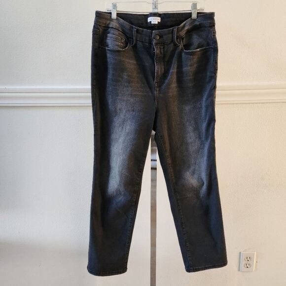Good American Women's wash Black Jeans - Picture 4 of 14